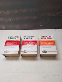 Tris di dizionari: Italiano, Inglese, Spagnolo