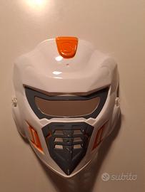 maschera giocattolo 