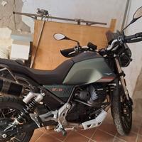 Moto Guzzi V85 TT - 2022