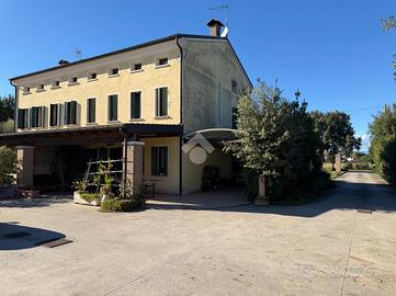 BIFAMILIARE A PIAZZOLA SUL BRENTA
