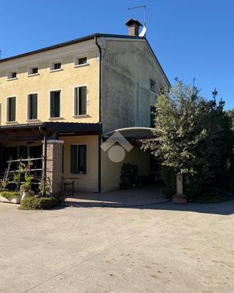 BIFAMILIARE A PIAZZOLA SUL BRENTA