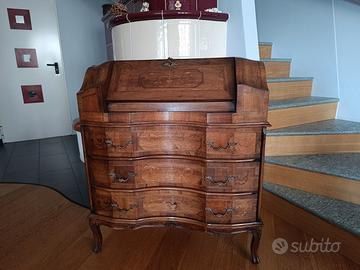 Scrivania Cassettiera in stile Barocco