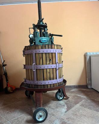 torchio idraulico per uva 70
