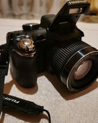Fotocamera Fujifilm Finepix S4000 30x 