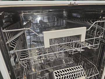 CESTELLO SUPERIORE LAVASTOVIGLIE ELECTROLUX TT800
