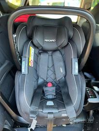 Seggiolino Recaro  rotazione 360° con isofix