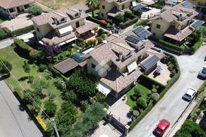 PORZIONE DI BIFAMILIARE A LABICO