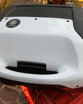 Bauletto suzuki con piastra porta bauletto