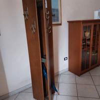 Appendiabiti in legno