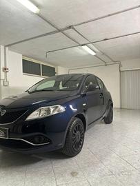 Lancia Ypsilon 1.2 69 CV 5 porte GPL Ecochic Elefa