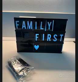 Lightbox luminosa LED con lettere