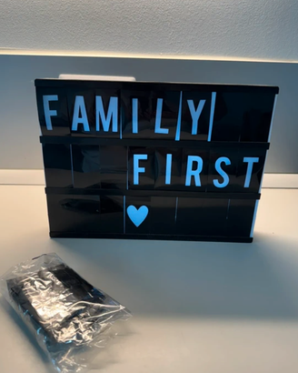 Lightbox luminosa LED con lettere