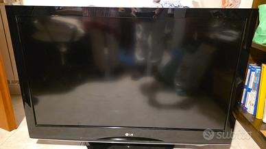 TV LG + Stereo + Scanner + SmartPhone