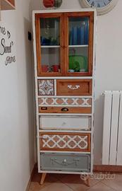 Credenza con vetrina