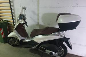 Piaggio Beverly 300-2011