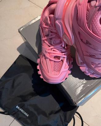 Balenciaga track n.36