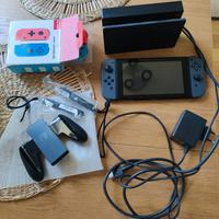 Nintendo switch+ 2 giochi+ joystick compatibili