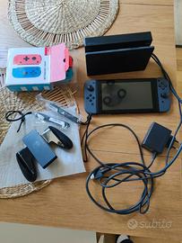 Nintendo switch+ 2 giochi+ joystick compatibili