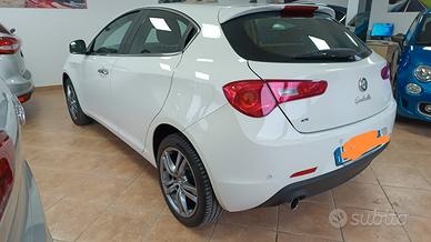 Alfa Romeo Giulietta 1.4 120cv GPL