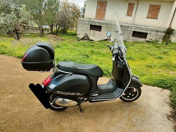Vespa Piaggio GTS 300