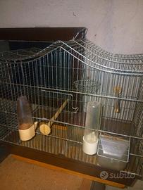 Gabbia per uccellini completa di accessori 