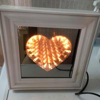 Specchio / Lampada cuore / San Valentino