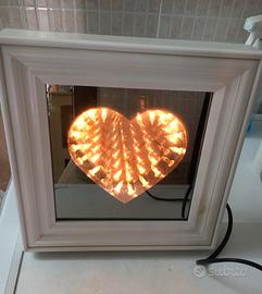 Specchio / Lampada cuore / San Valentino