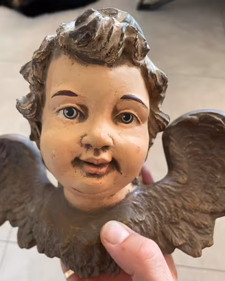 Putto/angelo in resina dipinto a mano