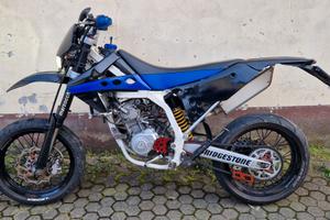 FANTIC MOTARD 125 4T SIX DAYS DEL 2011