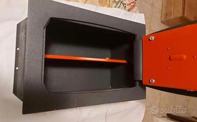 cassaforte blindata da incasso a muro