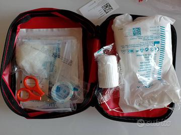 Kit primo soccorso nuovissimo