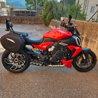Ducati Diavel V4 - 2023