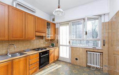Appartamento a Torino Viale dei mughetti 4 locali