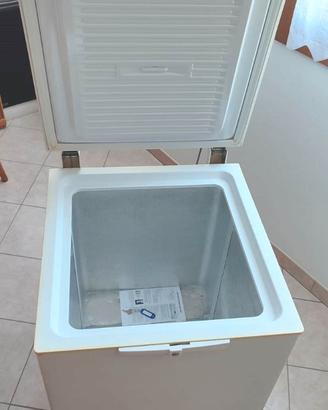 Congelatore a pozzetto Whirlpool