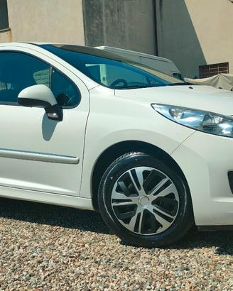 Peugeot 207 5 Porte 1.4 8v Plus eco-Gpl 75cv