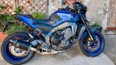 MT 09 Y-AMT+AKRAPOVIC FULL