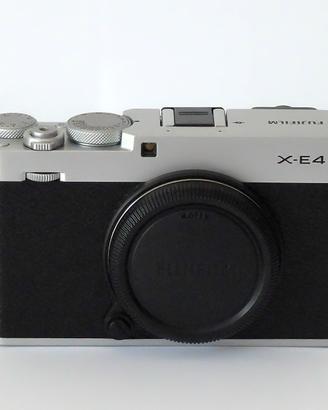 FUJIFILM X-E4 (COME NUOVA)
