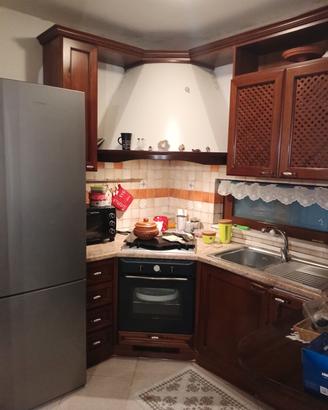 cucina angolare in noce