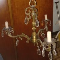 lampadario in ottone e gocce di cristallo anni '60