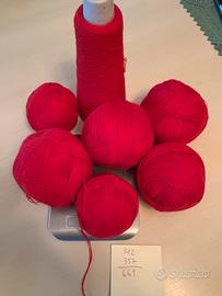 Lana color rosso acceso