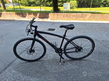 Bici ibrida/trekking urbana