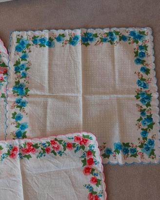 3 centrini di cotone a fiori