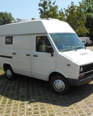 Camper Puro o Furgonato Allestimento VAS