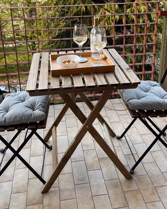 Set tavolo da esterno IKEA con 2 sedie e 2 cuscini