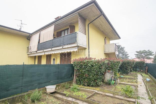 TRILOCALE CON GIARDINO, TERRAZZI E BOX DOPPIO