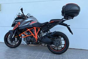 KTM 1290 Super Duke GT my16