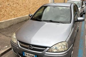 Opel corsa 2004 benzina/metano