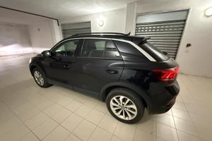T-ROC EDITION PLUS  PARI AL NUOVO 6000km