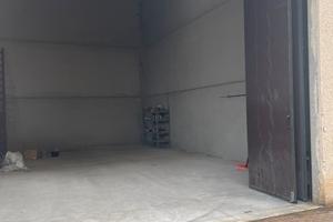 Capannone commerciale