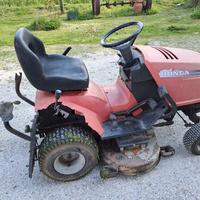 trattorino tagliaerba